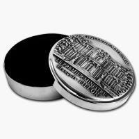 Gifts - The Round Box inside coated with black velvet